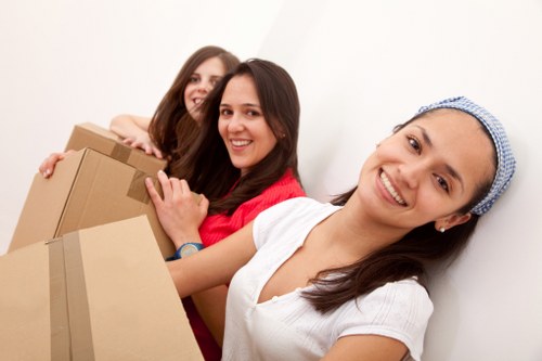 Preparation and packing for a removal truck hire job in Londonremoval